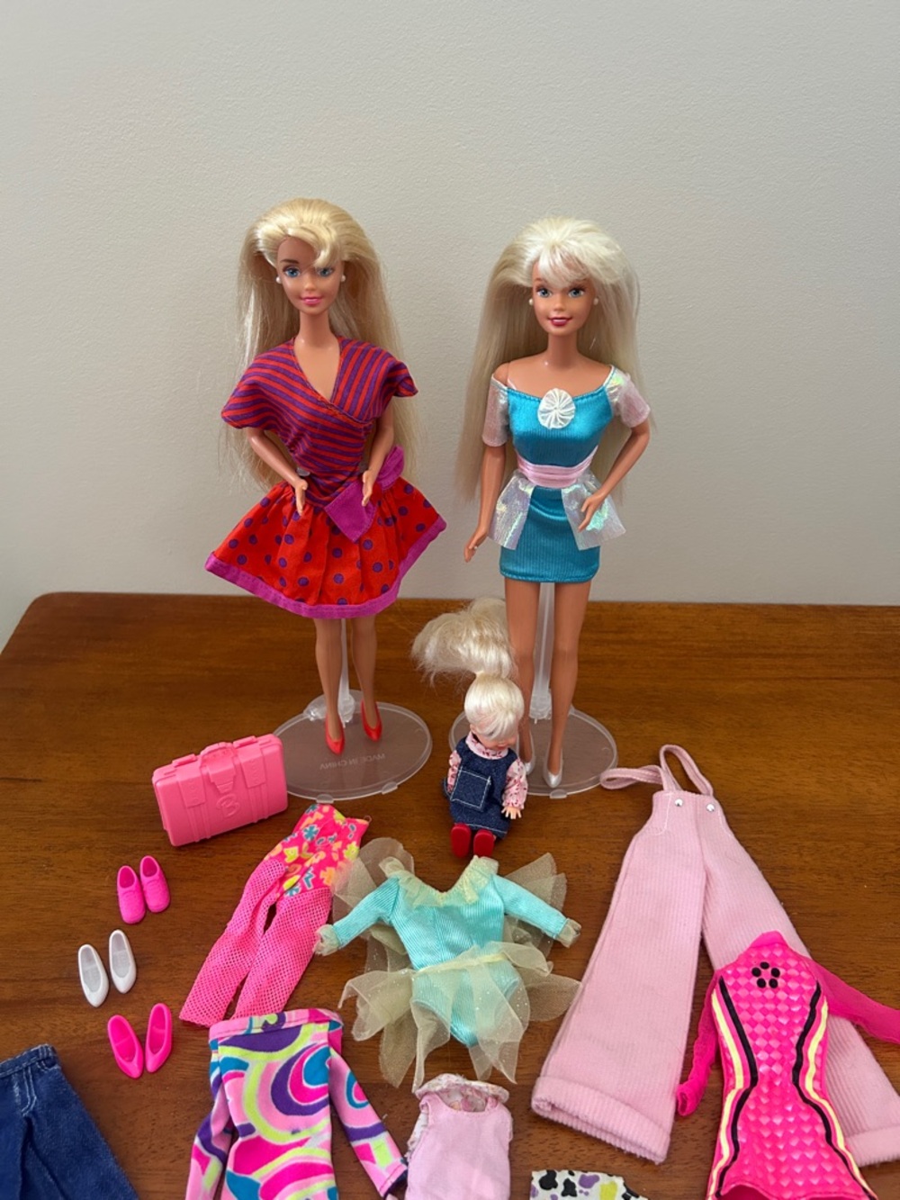 90’s Barbie lot